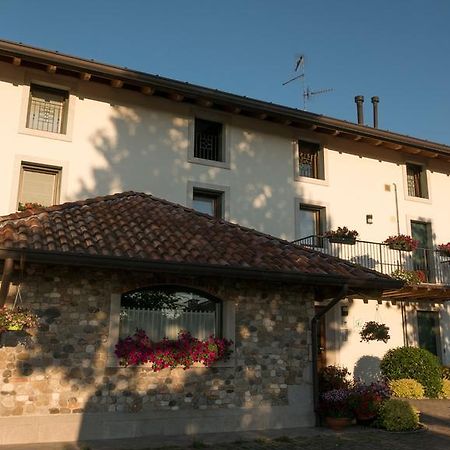 Agriturismo Residence Caporale Remanzacco Bagian luar foto