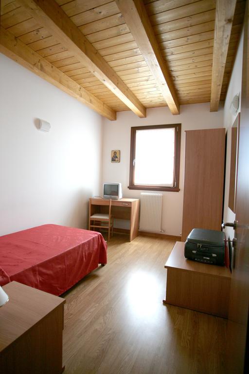 Agriturismo Residence Caporale Remanzacco Bagian luar foto
