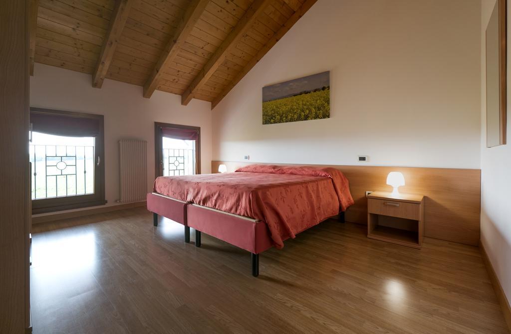 Agriturismo Residence Caporale Remanzacco Bagian luar foto